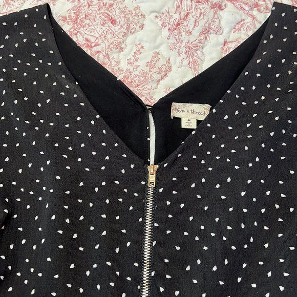 EUC Poem and thread romper blue and cream size M - Picture 7 of 10